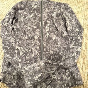 Lululemon nulu hooded define jacket